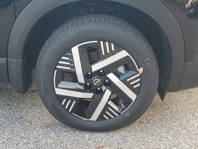 2026 Nissan Kicks SV FWD