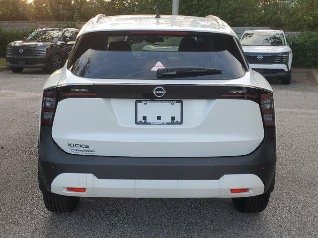 2026 Nissan Kicks SV FWD