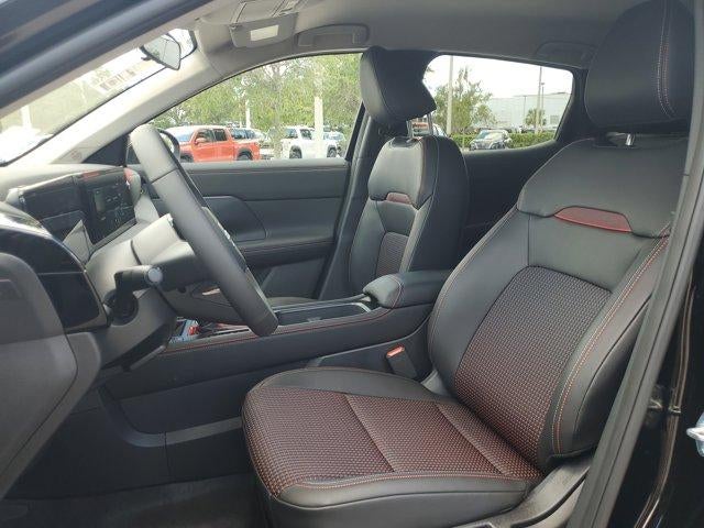 2025 Nissan Kicks SR FWD