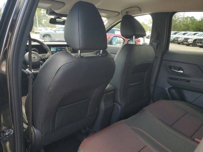 2025 Nissan Kicks SR FWD