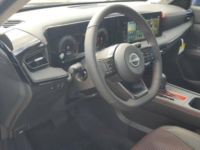 2025 Nissan Kicks SR FWD