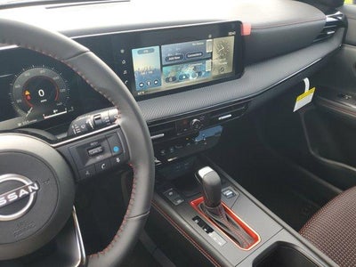 2025 Nissan Kicks SR FWD