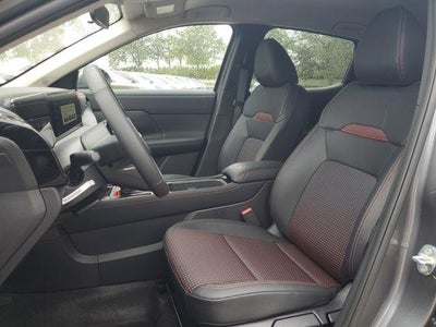 2025 Nissan Kicks SR FWD