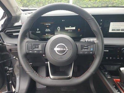 2025 Nissan Kicks SR FWD