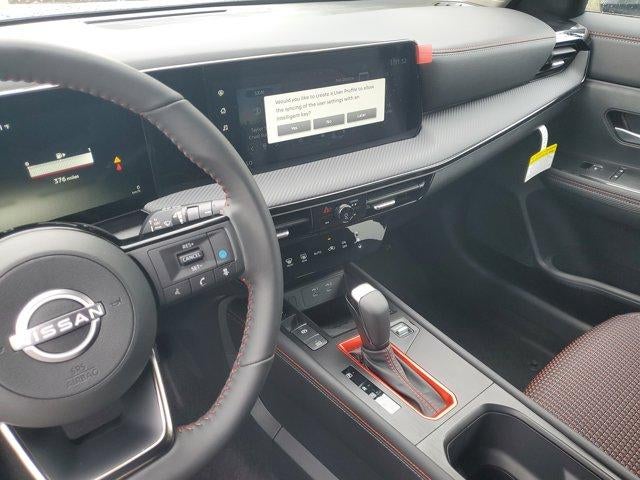 2025 Nissan Kicks SR FWD