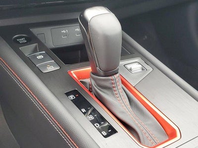 2025 Nissan Kicks SR FWD