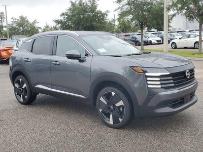 2025 Nissan Kicks SR FWD