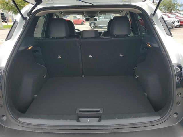 2025 Nissan Kicks SR FWD