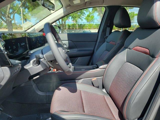 2026 Nissan Kicks SR FWD