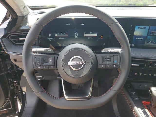 2025 Nissan Kicks SR FWD