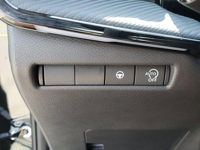 2025 Nissan Kicks SR FWD