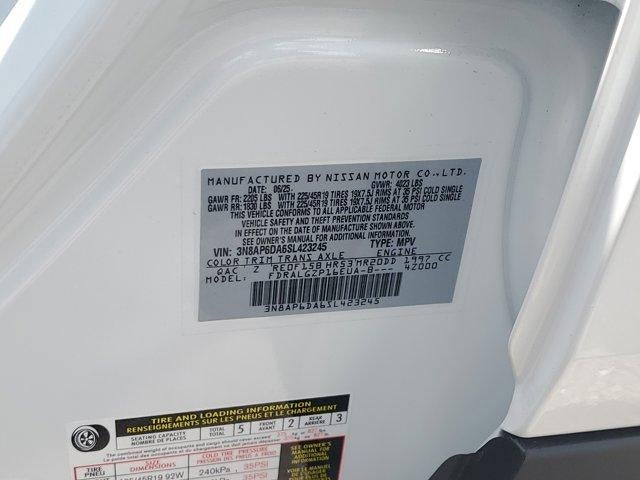 2025 Nissan Kicks SR FWD