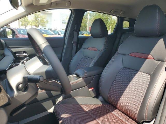 2025 Nissan Kicks SR FWD