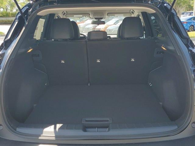 2025 Nissan Kicks SR FWD