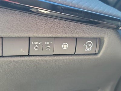 2026 Nissan Kicks SR FWD