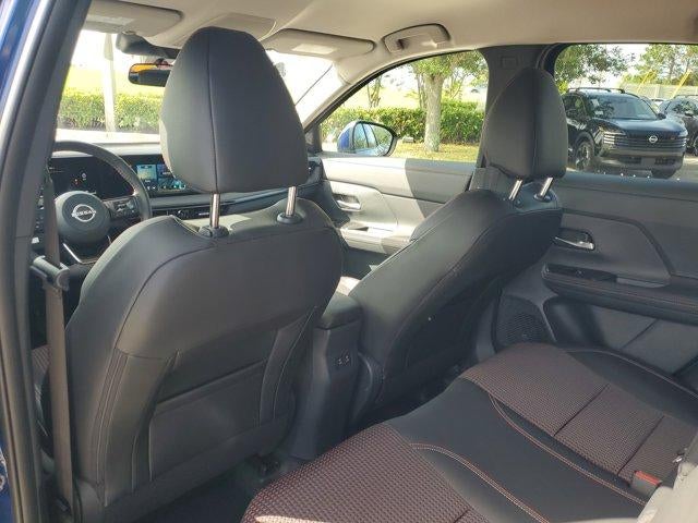 2025 Nissan Kicks SR FWD