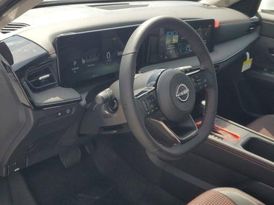 2025 Nissan Kicks SR FWD