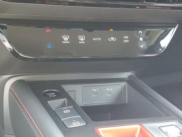 2025 Nissan Kicks SR FWD