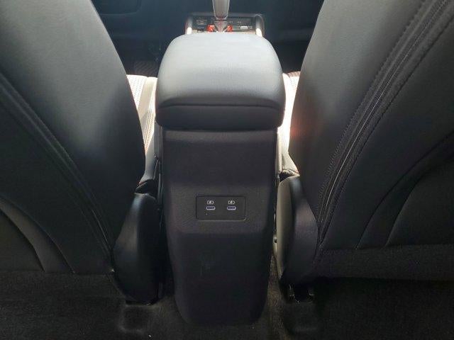 2025 Nissan Kicks SR FWD