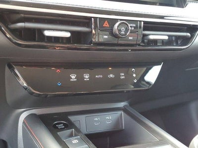 2025 Nissan Kicks SR FWD