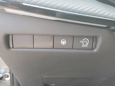 2025 Nissan Kicks SR FWD