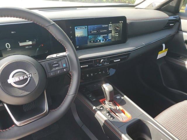 2025 Nissan Kicks SR FWD