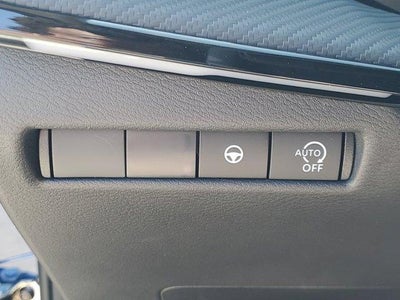 2025 Nissan Kicks SR FWD