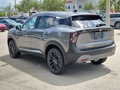 2026 Nissan Kicks SR FWD