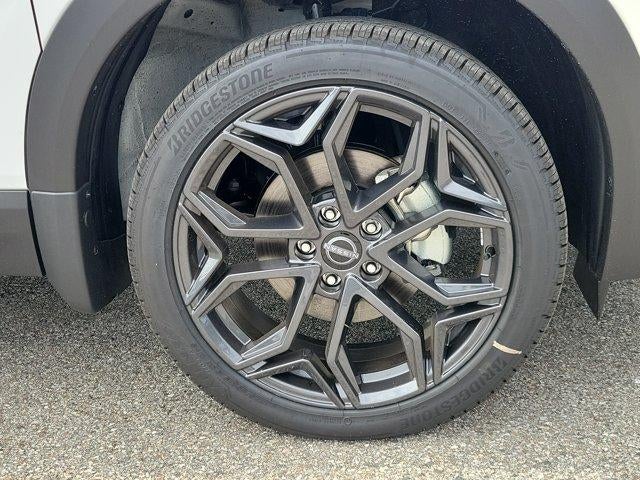 2026 Nissan Kicks SR FWD