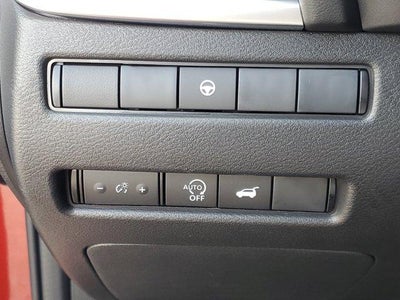 2026 Nissan Rogue FWD SV *Ltd Avail*