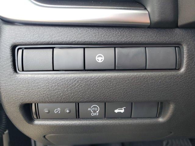 2026 Nissan Rogue FWD SV *Ltd Avail*