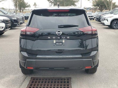 2026 Nissan Rogue FWD SV *Ltd Avail*