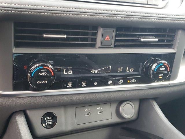 2026 Nissan Rogue FWD SV *Ltd Avail*