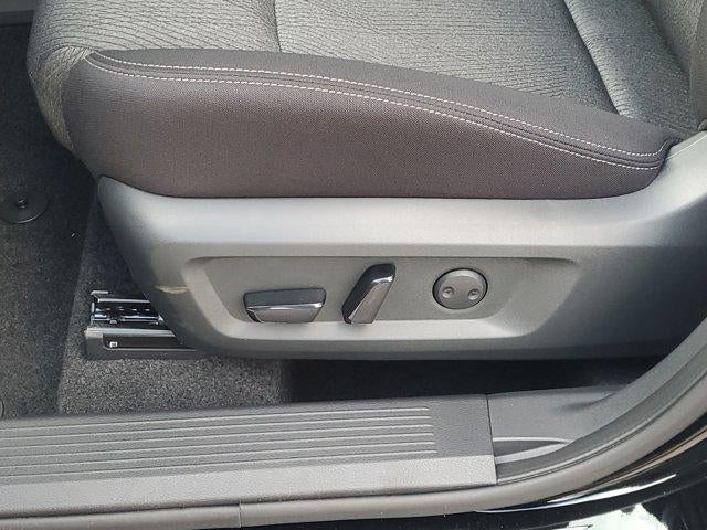 2026 Nissan Rogue FWD SV *Ltd Avail*