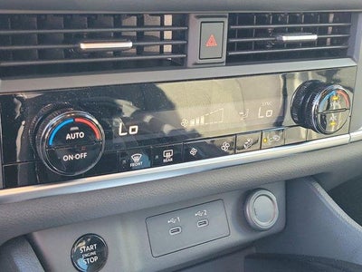 2026 Nissan Rogue FWD SV *Ltd Avail*