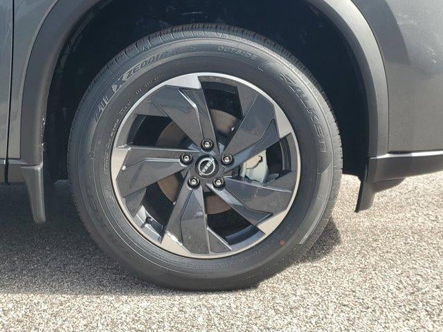 2026 Nissan Rogue FWD SV *Ltd Avail*