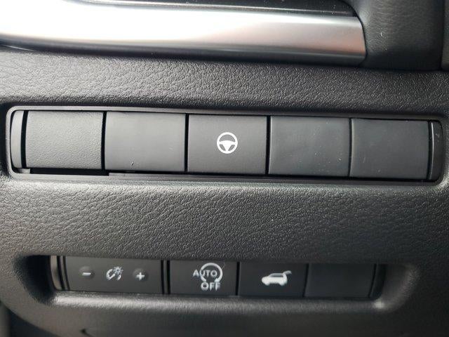 2026 Nissan Rogue FWD SV *Ltd Avail*