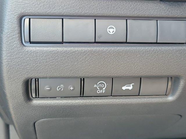 2026 Nissan Rogue 2026.5 FWD Dark Armor