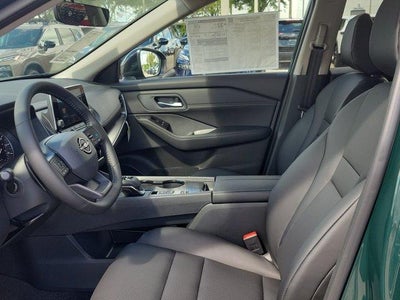 2026 Nissan Rogue 2026.5 FWD Dark Armor