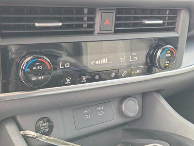 2026 Nissan Rogue FWD SV *Ltd Avail*