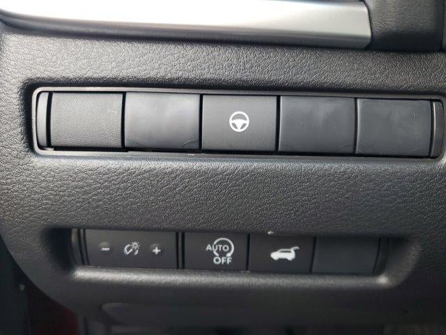 2026 Nissan Rogue FWD SV *Ltd Avail*