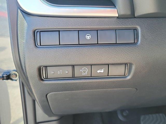 2026 Nissan Rogue 2026.5 FWD Dark Armor