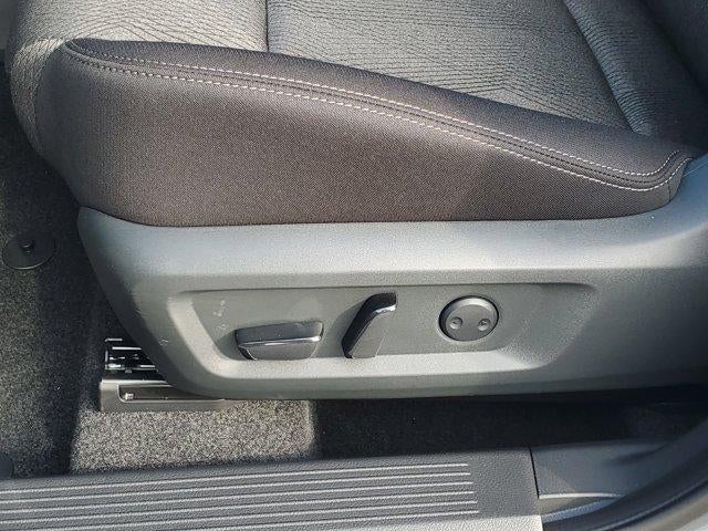 2026 Nissan Rogue FWD SV *Ltd Avail*