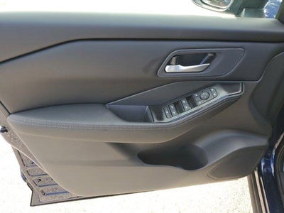 2026 Nissan Rogue FWD SV *Ltd Avail*