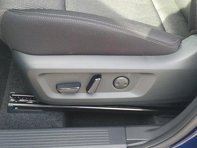 2026 Nissan Rogue FWD SV *Ltd Avail*