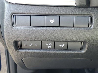 2026 Nissan Rogue FWD SV *Ltd Avail*