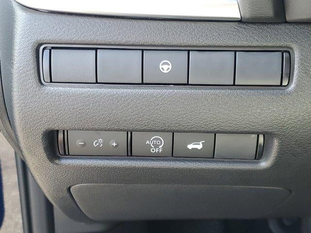 2026 Nissan Rogue FWD SV *Ltd Avail*