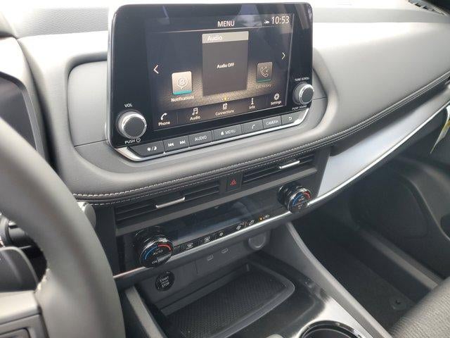 2026 Nissan Rogue FWD SV *Ltd Avail*