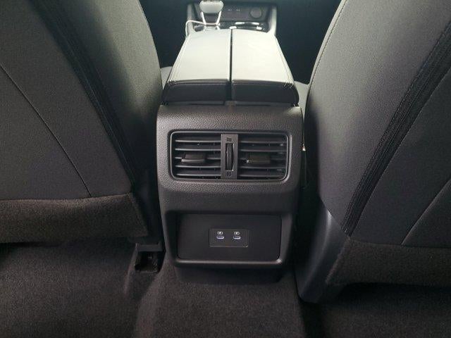 2026 Nissan Rogue FWD SV *Ltd Avail*