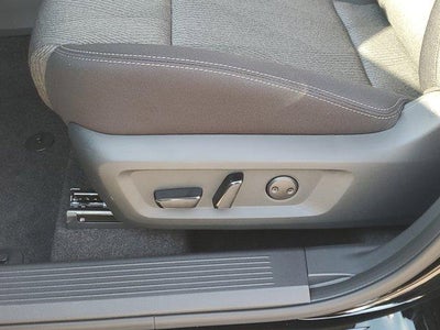 2026 Nissan Rogue FWD SV *Ltd Avail*